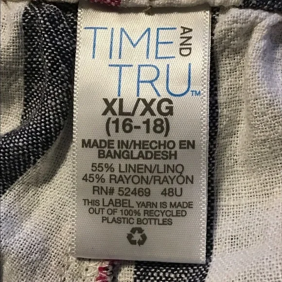 Time and Tru Women’s Blend Linen Shorts - Picture 6 of 6